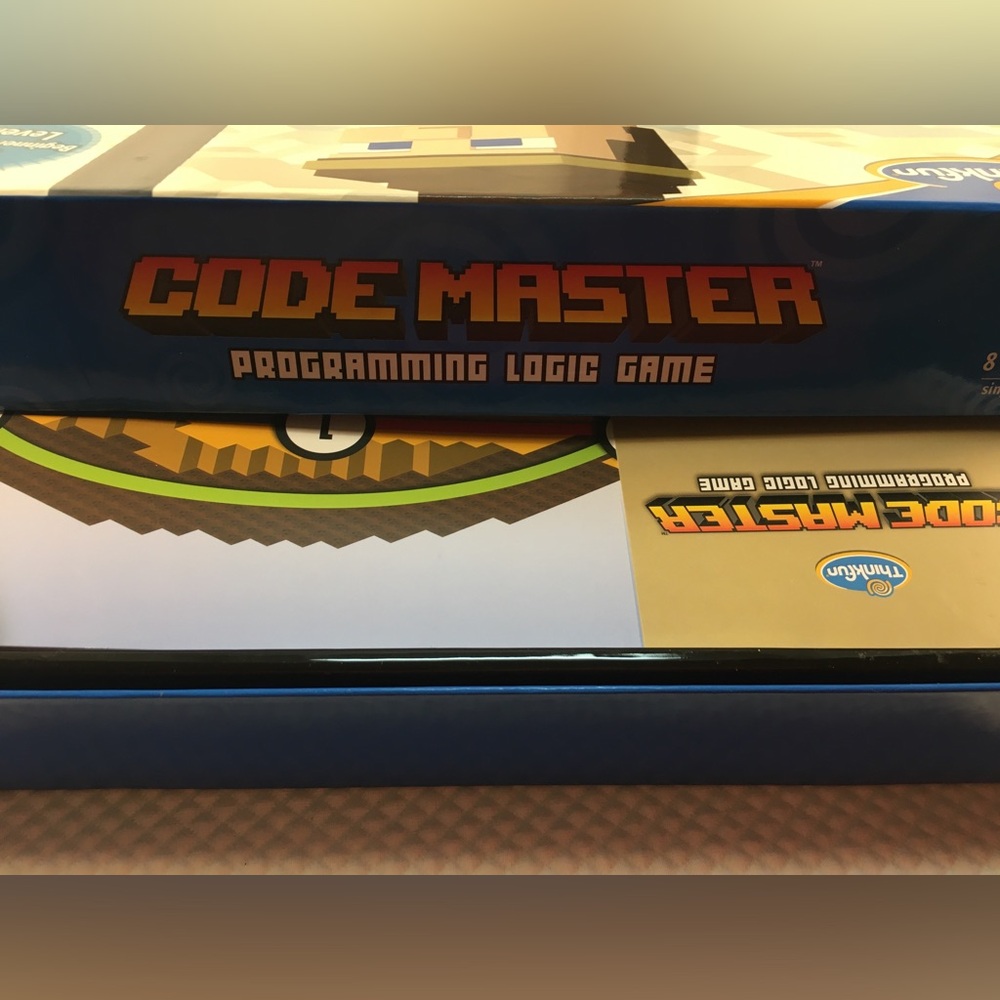 ThinkFun Code Master Programming Logic Game  Ages 8+ Minecraft Style Puzzles - Picture 10 of 10